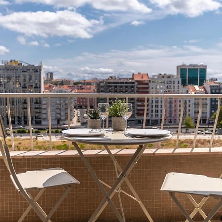 New - Luxury & Bright Apartment Lissabon Buitenkant foto